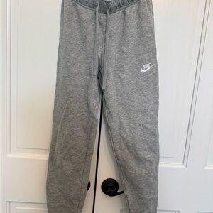 Nike Gray Sweatpants in XS